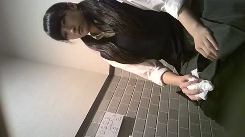         制服の〇学生女子が多数利用！秘密の神トイレで隠しカメラ映像☆5作品
    