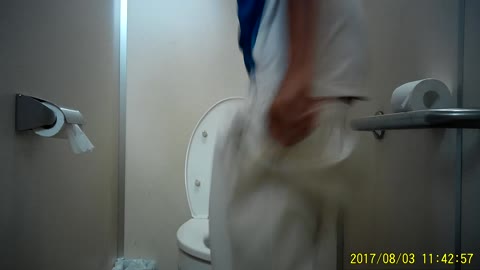         ユニフォ姿のポニテｃｋ！トイレやお風呂で神撮りタイム☆彡他5作品
    