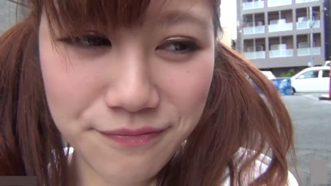         自撮り野外露出 4
    