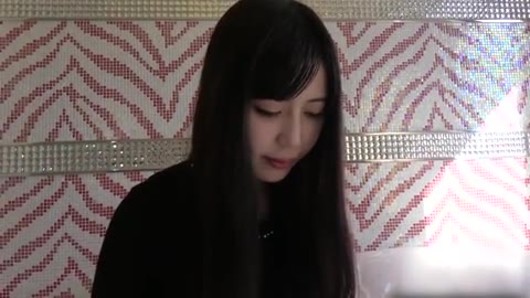         準ミス 亜細亜大学2年のカワイ子ちゃん 人生一度だけのエッチ個人撮影
    