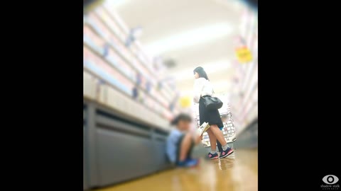         pcolle npt40, 生理でピリピリ？眼力ぱないKちゃんのパンチラ
    