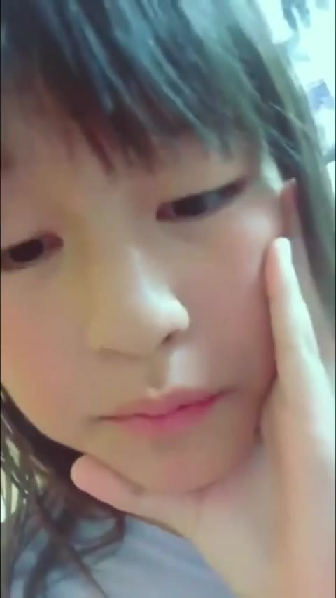         或る配信系アプリで人気☆アイドルクラスの美少女がついに・・！etc5作品+
    