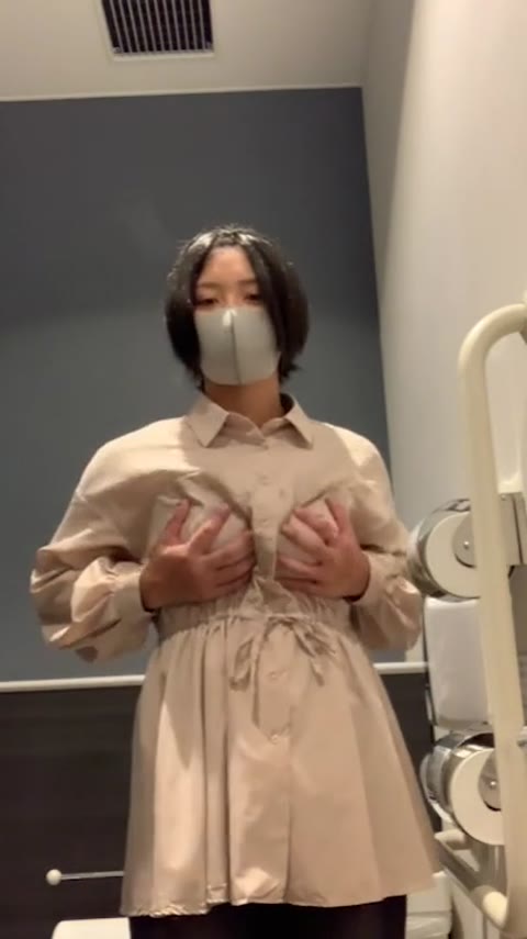         【無】運動部JD爆乳公衆トイレオナ２
    