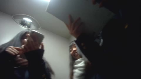         神かわ制服J◯さま！追跡で何度もパンチラ！
    