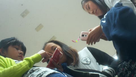         ～集団ロリ下校～後輩ちゃん苦笑い(笑)
    