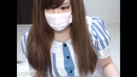         巨乳で可愛いお姉さんがM字で食い込みエロ配信！
    