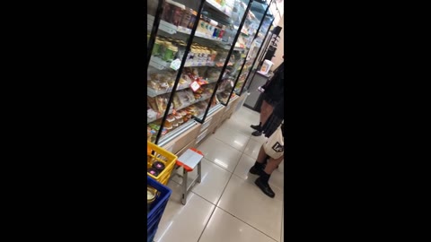         制服と私服のJ◯！！どちらも逆さで美味しくいただいてます！！
    