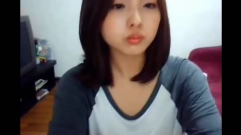         仕草がエロい♪ｃちゃん裏垢限定配信☆上も下も無防備で見えちゃってる！他７作品+
    