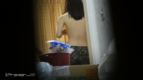         【美女達の私生活に潜入】再生38分！マン毛剛毛超絶美女の私生活　美女達の私生活に潜入！
    