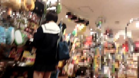         【鬼畜スカートめくり39】バレて必死の逃亡J○ぷり尻生P晒し14連発～
    