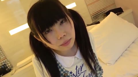         C２ツインテ少女
    