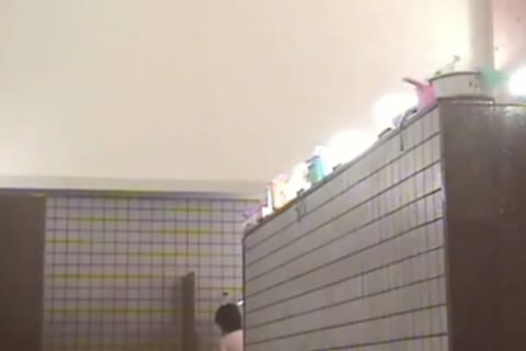         1919gogo Bath d0143_0740_01
    