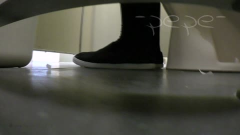         【至高洗面所盗撮】至高洗面所盗撮 03 至高の空爆!!院内撮り
    