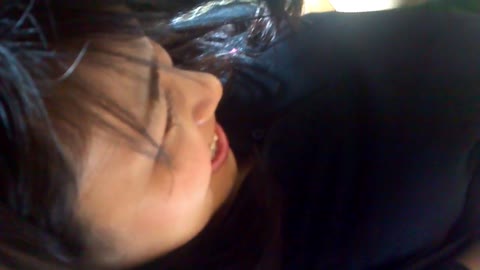         びっちで有名な1年生と生ハメスマホ♪＆自撮りプレゼント！etc4本
    