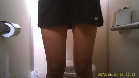         テニス大会トイレ75　最高！！パイパン娘が振り返ってマ〇コ＆ア〇ル丸見え！！
    