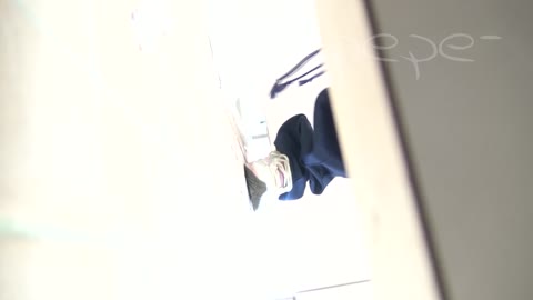         炉X盗撮 神キタ！ツルピカの放尿！Vol.04
    