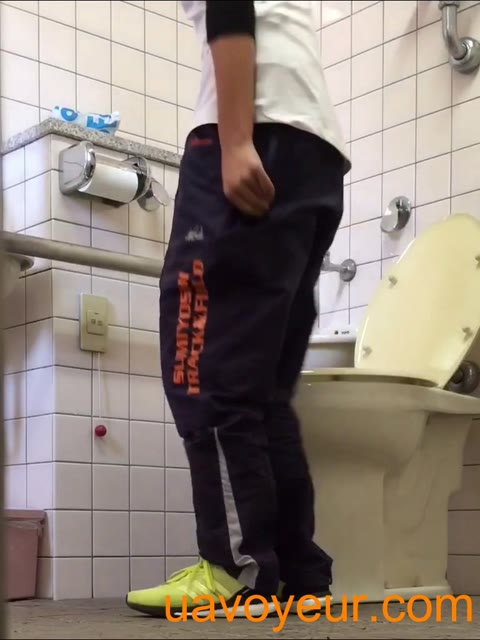         Cのトイレ見え
    
