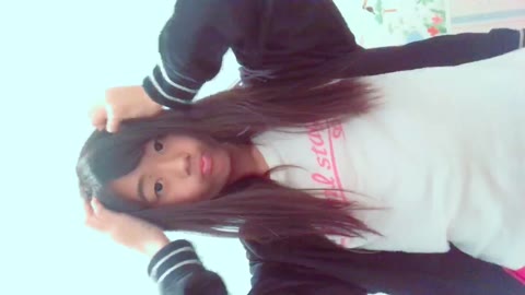         抵抗するS娘を実食！★み〇ちゃアイドルシィが裏垢deおっぱい披露！他
    