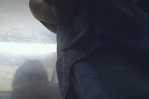         流出！某有名プール更衣室着替え盗撮6
    