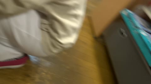         胸元の隙間vol.55
    