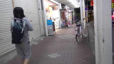         小学生の頃から見てた近所の高校中退娘をＨ撮り第二弾 地元カラオケで指マンくちゅ音響かせ、口内射精
    