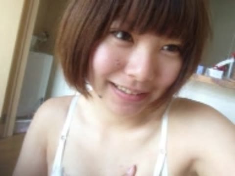         愛液垂れまくり♪スマホの前で過激オナする美少女秘蔵動画！ｘ3本
    