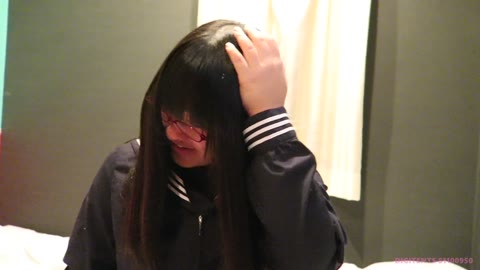         卒業式の夜に精子注入。ウブな18才制服娘もオトナに・・
    