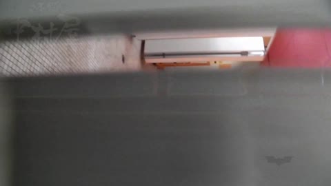         マ○コ丸見え！第三体育館潜入撮File010
    