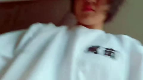         体操服姿で秘密のイジイジ配信♪優しくて可愛いメガネっ娘ちゃん★ほか7本
    