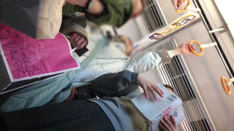         制服J◯だらけ！！まみれておりますパンチラ！！
    