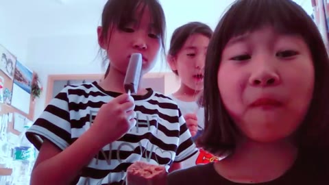         S才の3人が裸お盆芸人のものまね配信
    