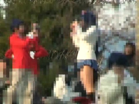         OTAKUの聖地で萌えメイドナンパ中出し Part1 アスカ
    