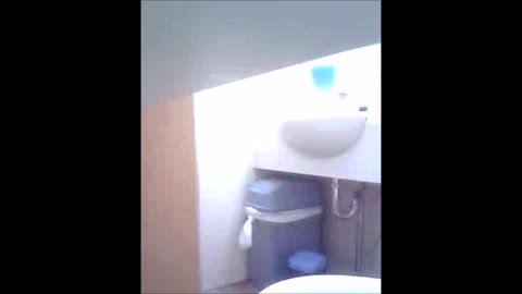         制服駆け込みトイレ
    