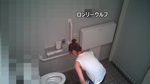         トイレ安らぎ⑨２人の仲良し美女。最後は指導を受けながら…。
    