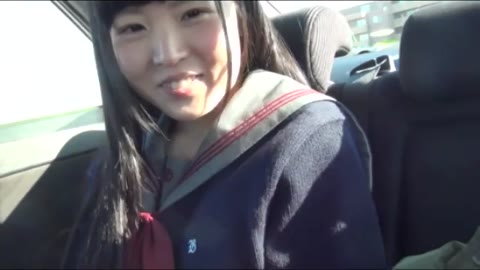         ちょっと前までJK。卒業式直後に生SEX。たっぷり精子をプレゼント
    