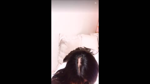         パンチラ, 【無】ムッチリで美人なお姉さんがお○んこ弄りながらディルド舐め舐めエロ配信
    