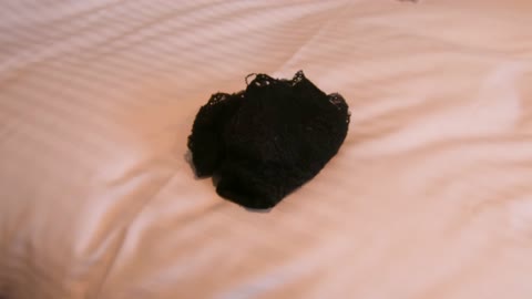         【4Kしみぱん】承認欲求強い激カワご近所さんのフットサル後の汚れパンティー
    