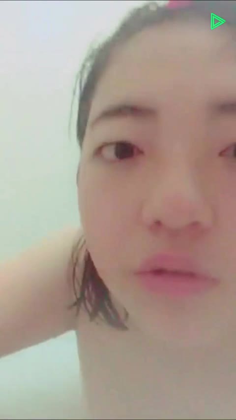         お風呂でポロリ
    