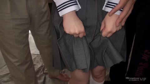         DDK-103 通学路で見つけた制服を着た公衆便所 中出しされたワレメちゃん150cm みおり
    