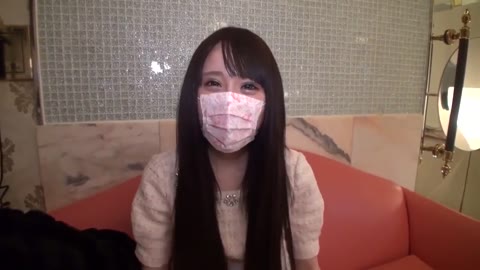         色白スレンダーの可愛すぎる10代風俗嬢のパイパンにねじ込んで中出し！etc4本
    