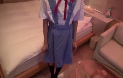         エヴ〇のコスプレで援助交際。危険日らしいので強制中出し
    