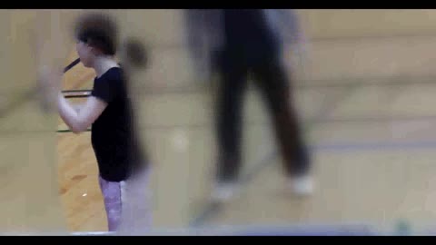         市民体育館で弾けるスポーツ女子のおまんｋを接写で。トイレ覗き
    