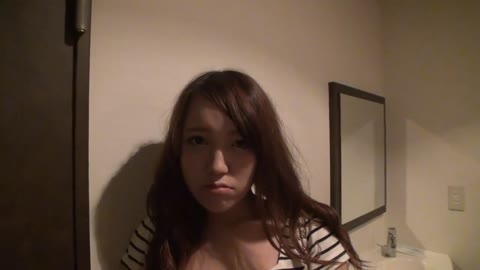         出会い系APPでみつけた欲求不満な１９歳若妻RIS＠ちゃんとハメ撮り
    