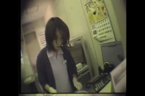         りある。歯科助手の綺麗なお姉さんのPちら観察
    
