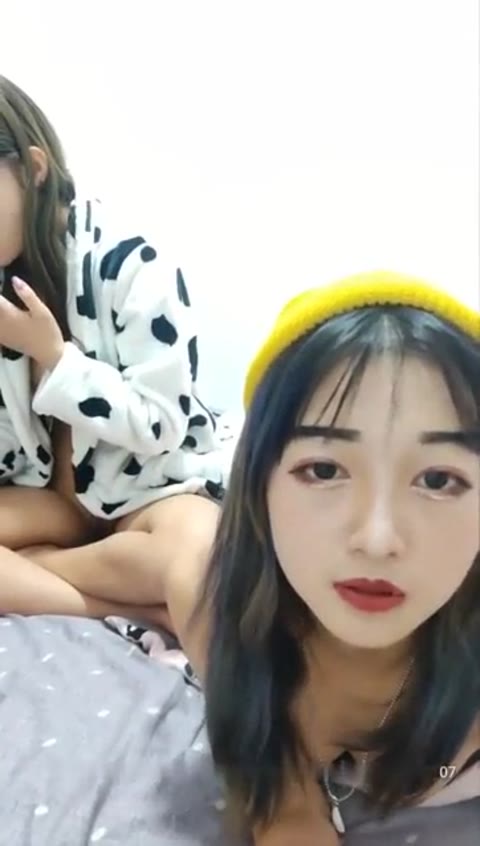         中華かわいい子と３P 続編
    