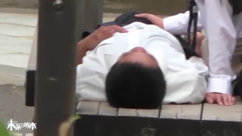         Ｋカップルのベンチでセックスを盗撮
    