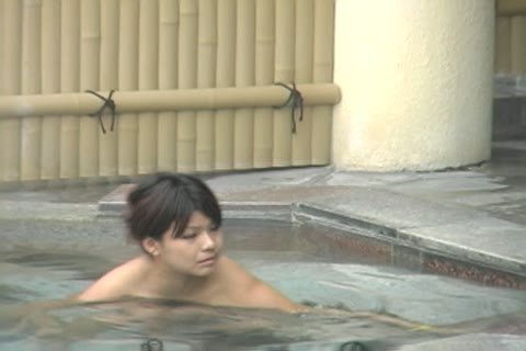         露天風呂盗撮のAqu●ri●mな露天風呂 Vol.544
    
