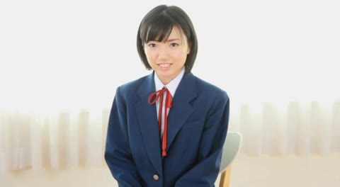         緊張・処女喪失。ショートカットの真面目系女子。初フェラ・初セックス
    