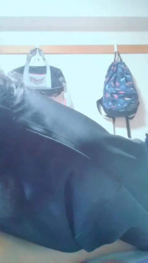         隠してるけど見えてる
    