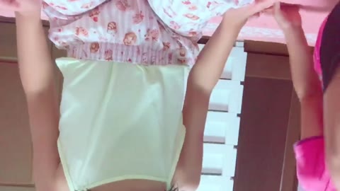         お風呂上がりの薄着配信は危険だよ・・
    